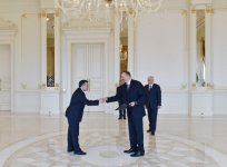 İlham Əliyev bəzi ölkələrin Azərbaycandakı yeni səfirlərinin etimadnaməsini qəbul edib (ƏLAVƏ OLUNUB - 2) (FOTO)