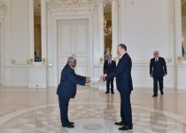 İlham Əliyev bəzi ölkələrin Azərbaycandakı yeni səfirlərinin etimadnaməsini qəbul edib (ƏLAVƏ OLUNUB - 2) (FOTO)