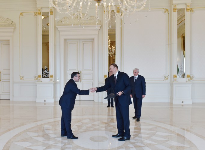 İlham Əliyev bəzi ölkələrin Azərbaycandakı yeni səfirlərinin etimadnaməsini qəbul edib (ƏLAVƏ OLUNUB - 2) (FOTO)