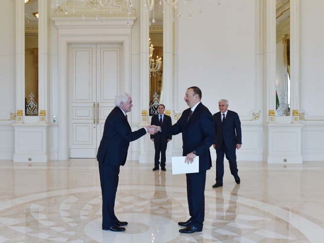 İlham Əliyev bəzi ölkələrin Azərbaycandakı yeni səfirlərinin etimadnaməsini qəbul edib (ƏLAVƏ OLUNUB - 2) (FOTO)