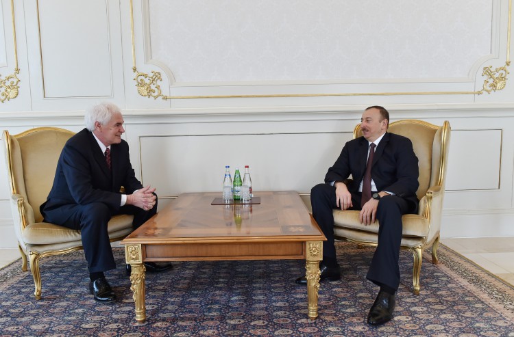 İlham Əliyev bəzi ölkələrin Azərbaycandakı yeni səfirlərinin etimadnaməsini qəbul edib (ƏLAVƏ OLUNUB - 2) (FOTO)