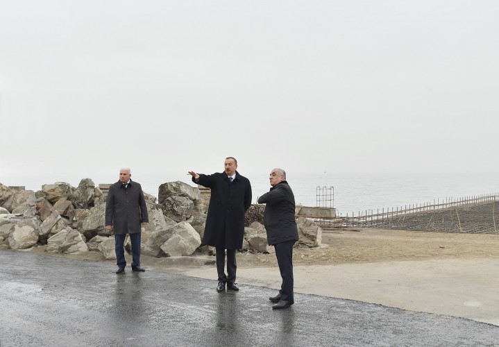 Prezident İlham Əliyev Bakı Ağ Şəhər bulvarında inşaat işlərinin gedişi ilə tanış olub (FOTO)