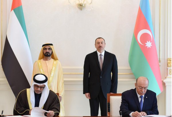 Azərbaycan-Birləşmiş Ərəb Əmirlikləri sənədləri imzalanıb (FOTO)