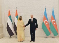 Bakıda Birləşmiş Ərəb Əmirliklərinin vitse-prezidenti və Baş naziri, Dubay Əmirinin rəsmi qarşılanma mərasimi olub (FOTO)