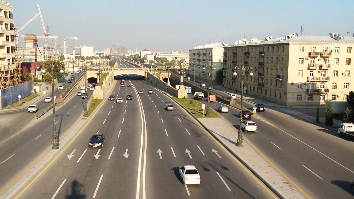 Azərbaycanda əhalinin daha çox istifadə etdiyi nəqliyyat vasitəsi HANSIDIR?
