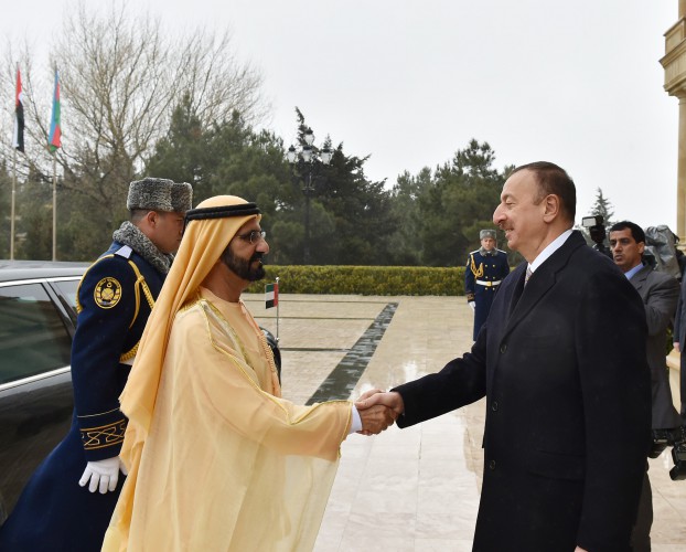 Bakıda Birləşmiş Ərəb Əmirliklərinin vitse-prezidenti və Baş naziri, Dubay Əmirinin rəsmi qarşılanma mərasimi olub (FOTO)