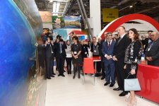 Prezident İlham Əliyev və xanımı "AITF-2015" XIV Azərbaycan Beynəlxalq turizm və səyahətlər sərgisi ilə tanış olublar (FOTO)