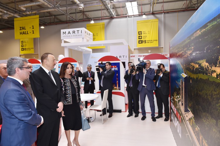 Prezident İlham Əliyev və xanımı "AITF-2015" XIV Azərbaycan Beynəlxalq turizm və səyahətlər sərgisi ilə tanış olublar (FOTO)