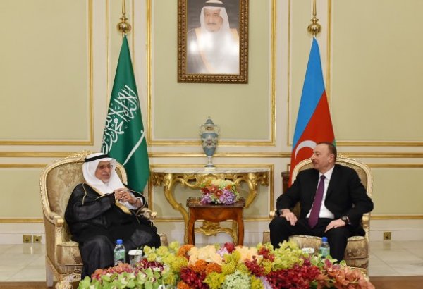 Azərbaycan Prezidenti İlham Əliyevin Səudiyyə Ərəbistanı Krallığının Ticarət Palataları Şurasının sədri ilə görüşü (FOTO)