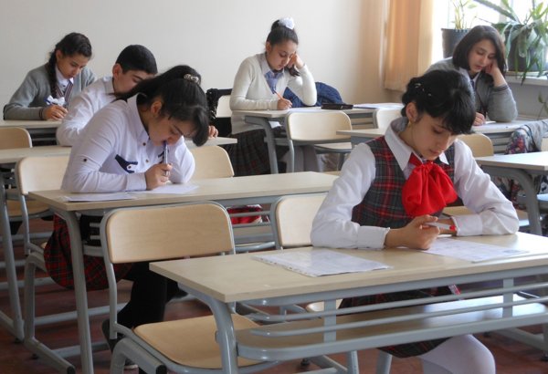 Təhsil Nazirliyinin tabeliyindəki lisey və gimnaziyalara şagird qəbulu imtahanı keçirilib