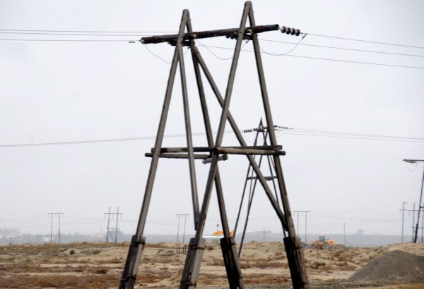 "Total" ilk dəfə Azərbaycanda platformanı sahildən elektriklə təchiz edəcək