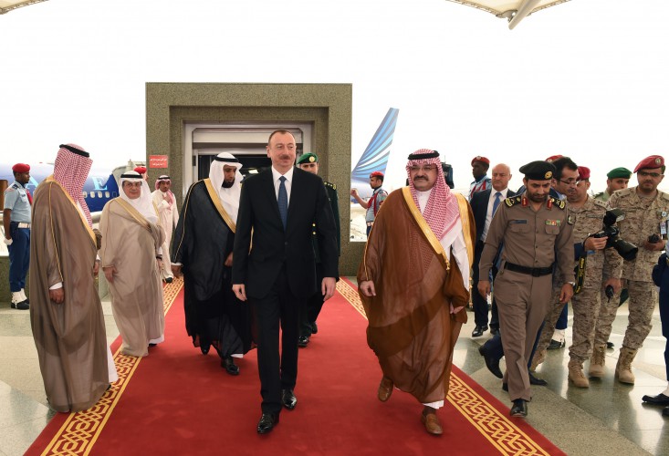 Prezident İlham Əliyev və xanımı Ciddə şəhərinə gəliblər (FOTO)