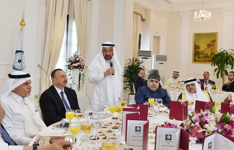 Prezident İlham Əliyev: İslam sülh və qardaşlıq dinidir (FOTO)