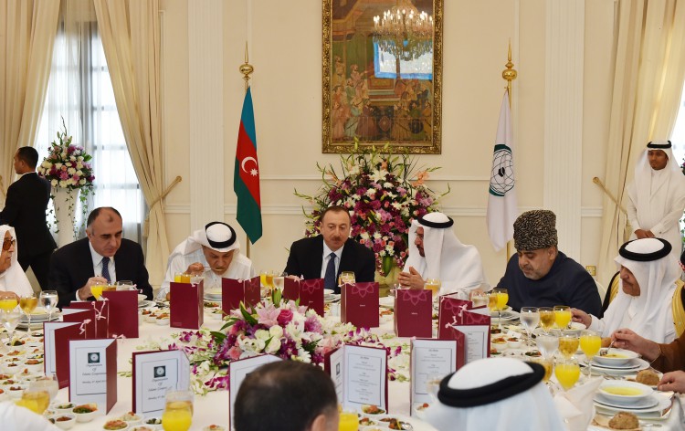 Prezident İlham Əliyev: İslam sülh və qardaşlıq dinidir (FOTO)