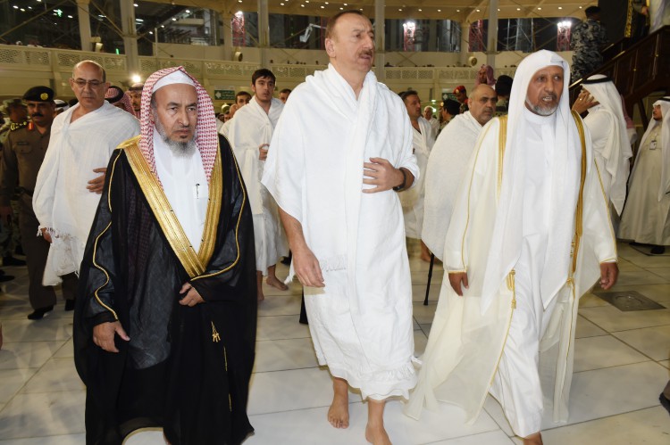 Prezident İlham Əliyev və xanımı Məkkədə ümrə ziyarətində olublar (FOTO)