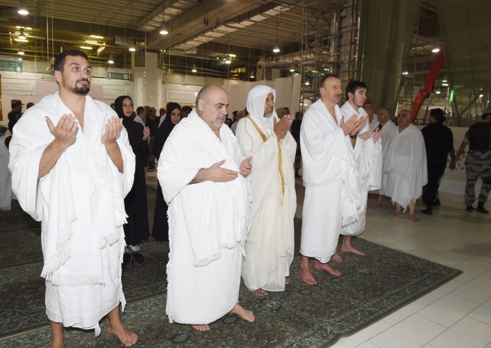 Prezident İlham Əliyev və xanımı Məkkədə ümrə ziyarətində olublar (FOTO)