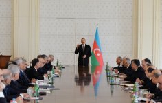 Prezident İlham Əliyev: Gənc nəsil Ermənistanın tarixi Azərbaycan torpaqları üzərində qurulduğunu heç vaxt unutmamalıdır (FOTO)