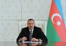 İlham Əliyev: "Əgər biz vaxtilə ölkəmizin qeyri-neft sektorunun inkişafına bu qədər böyük diqqət göstərməsəydik, nəticələr ürəkaçan olmazdı" (FOTO)