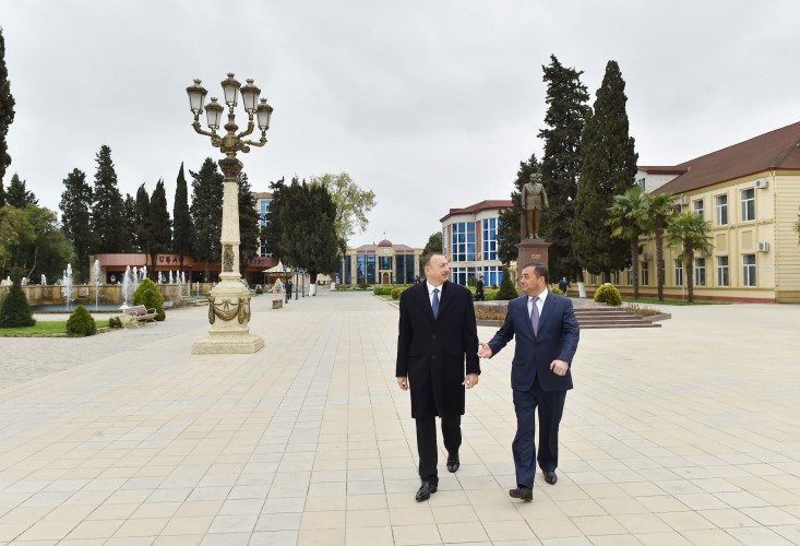 Prezident İlham Əliyev Astarada səfərdədir (FOTO)