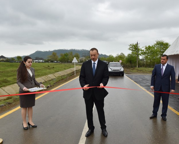 Prezident İlham Əliyev Astarada Deqədi-Pəlikəş avtomobil yolunun açılışında iştirak edib (FOTO)