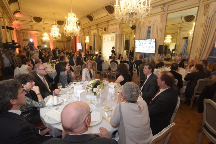 Heydər Əliyev Fondunun təşkilatçılığı ilə “Bakı-2015” Brüsseldə təqdim olunub (FOTO)