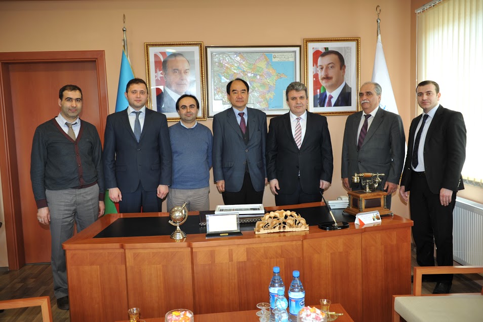 Koreyalı alim Bilik Fondunun qonağıdır (FOTO)
