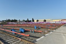 Prezident İlham Əliyev paytaxta gətirilən yeni metro qatarlarında yaradılan şəraitlə tanış olub (FOTO)