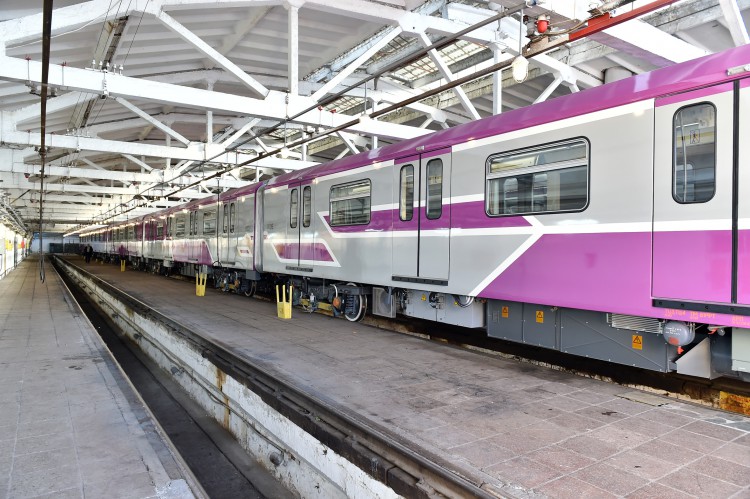 Bakı metrosunda yeni qatarlar xəttə buraxılır (ƏLAVƏ OLUNUB) (FOTO)