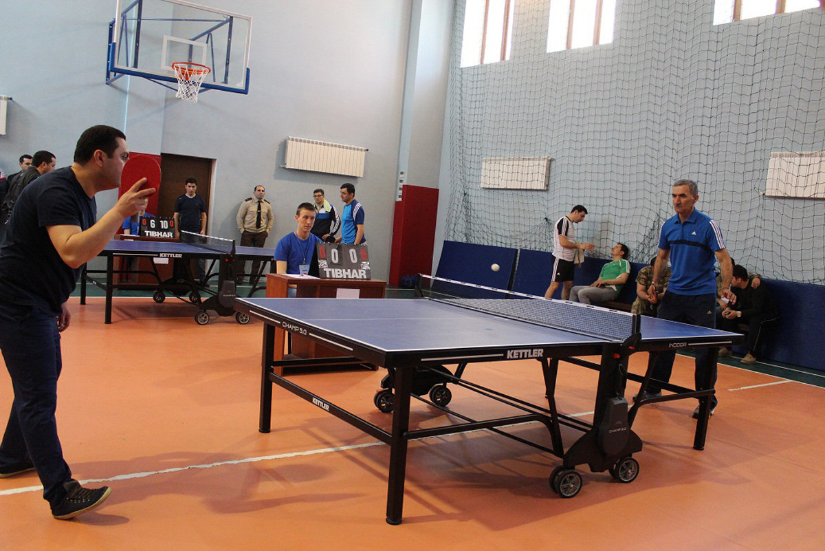Jurnalistlər arasında stolüstü tennis yarışı keçirilib