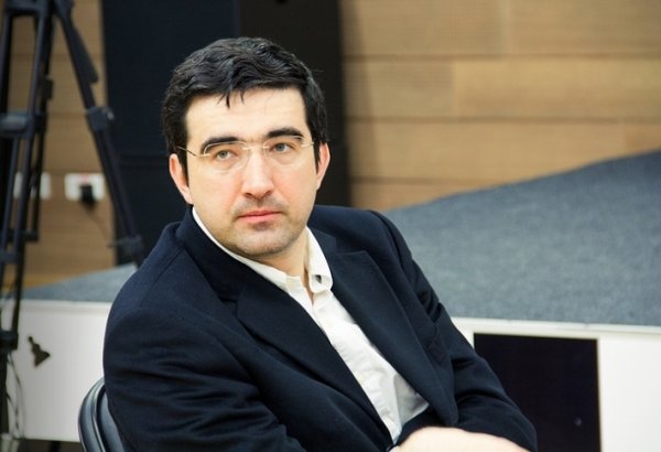 Vladimir Kramnik: "Vüqarla şahmat oynamaq xatirə turnirində iştirakdan daha yaxşıdır..." (MÜSAHİBƏ)