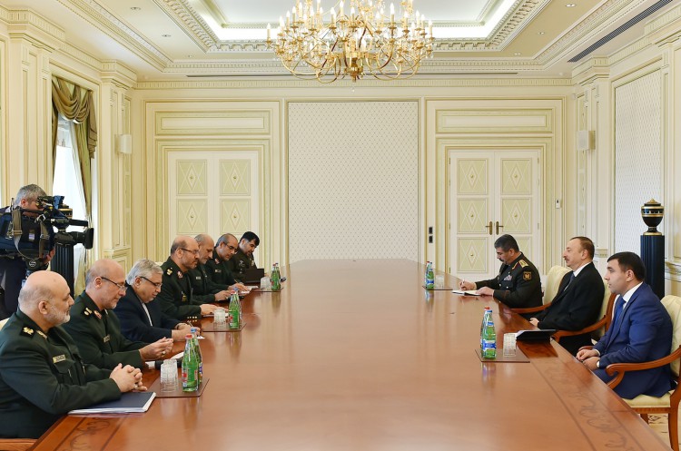 Prezident İlham Əliyev İranın müdafiə və silahlı qüvvələrə dəstək nazirini qəbul edib