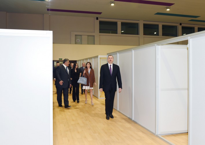 Prezident İlham Əliyev və xanımı Heydər Əliyev adına İdman Sarayında əsaslı təmirdən sonra yaradılan şəraitlə tanış olublar (FOTO)