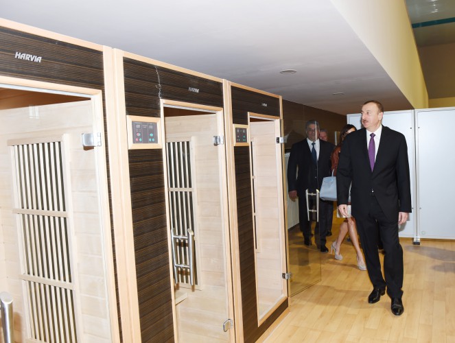 Prezident İlham Əliyev və xanımı Heydər Əliyev adına İdman Sarayında əsaslı təmirdən sonra yaradılan şəraitlə tanış olublar (FOTO)