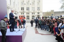 Bakıda Avropa Oyunları ilə bağlı tanınmış rəssamların şousu (FOTO)