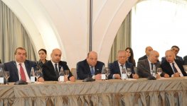 Azərbaycanın hakim partiyasının təşkilatçılığı ilə qondarma "erməni soyqırımı" ilə bağlı müzakirələr aparıldı (FOTO)