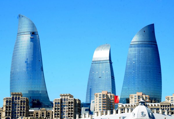 Azərbaycanda yaşayan əcnəbilərin sayı açıqlandı