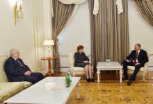 İlham Əliyev Latviyanın sabiq Prezidentini və İsgəndəriyyə Kitabxanasının direktorunu qəbul edib (FOTO)
