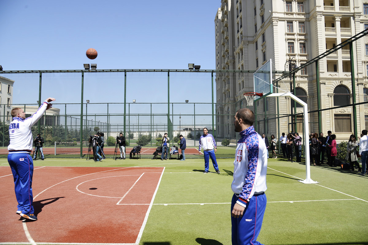 Serbiyalı basketbolçular Bakı-2015 obyektlərini yüksək qiymətləndiriblər (FOTO)