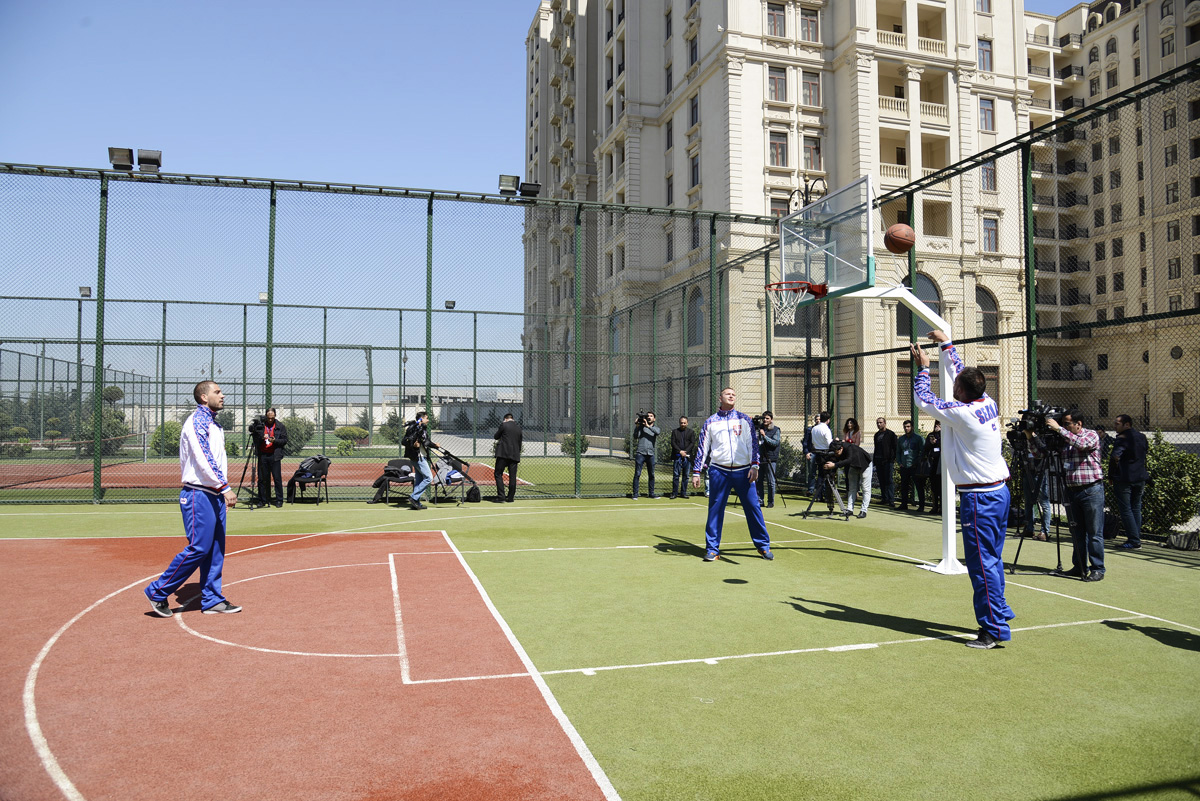 Serbiyalı basketbolçular Bakı-2015 obyektlərini yüksək qiymətləndiriblər (FOTO)