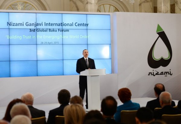 İlham Əliyev: III Qlobal Açıq Cəmiyyətlər Forumu vacib məsələlərin həlli üçün unikal imkandır (FOTO) (ƏLAVƏ OLUNUB)