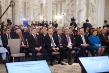 İlham Əliyev: III Qlobal Açıq Cəmiyyətlər Forumu vacib məsələlərin həlli üçün unikal imkandır (FOTO) (ƏLAVƏ OLUNUB)