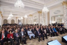 İlham Əliyev: III Qlobal Açıq Cəmiyyətlər Forumu vacib məsələlərin həlli üçün unikal imkandır (FOTO) (ƏLAVƏ OLUNUB)