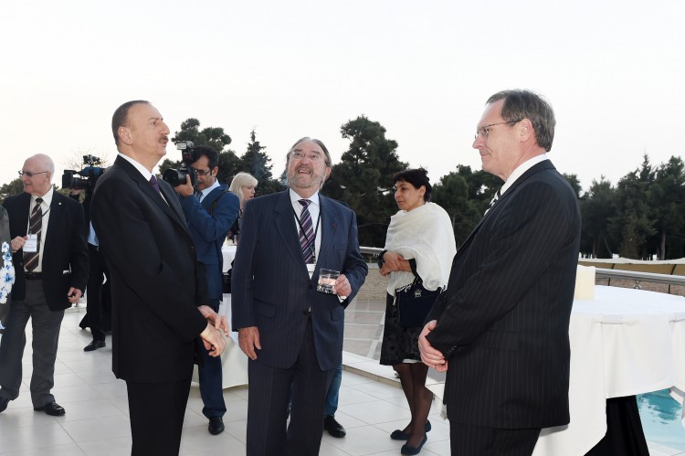 Prezident İlham Əliyevin adından III Qlobal Bakı Forumunun iştirakçılarının şərəfinə ziyafət verilib (FOTO)