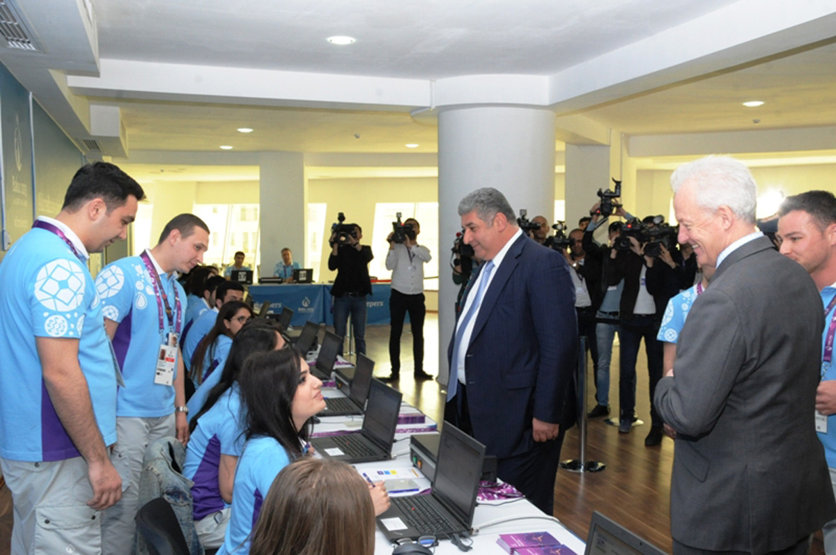 I Avropa Oyunlarının uniformalarının təqdimatı keçirilib (FOTO)