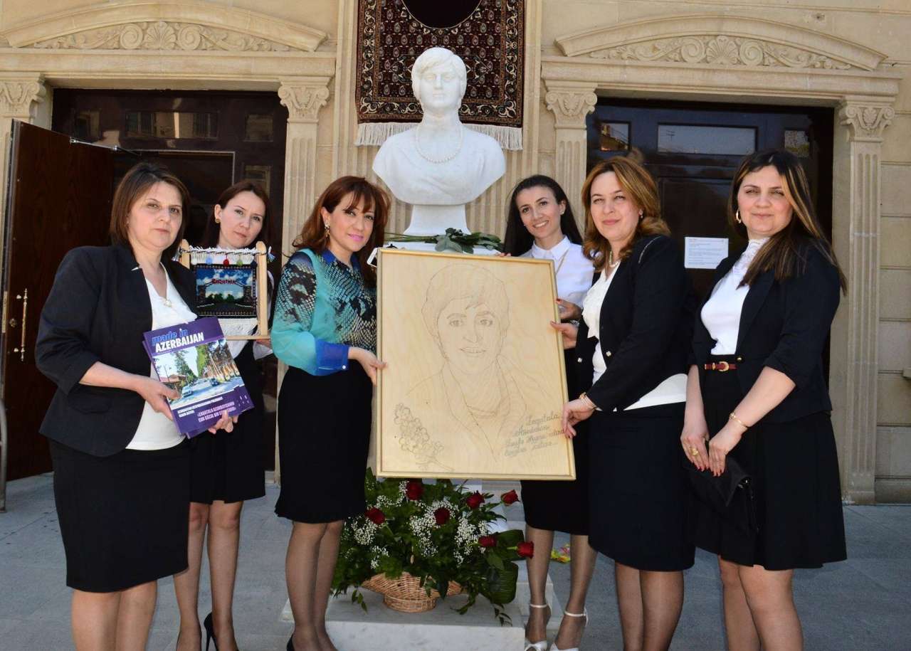 Akademik Zərifə Əliyevanın adını daşıyan liseylər görkəmli oftalmoloq alimin anım mərasimini keçirib (FOTO)