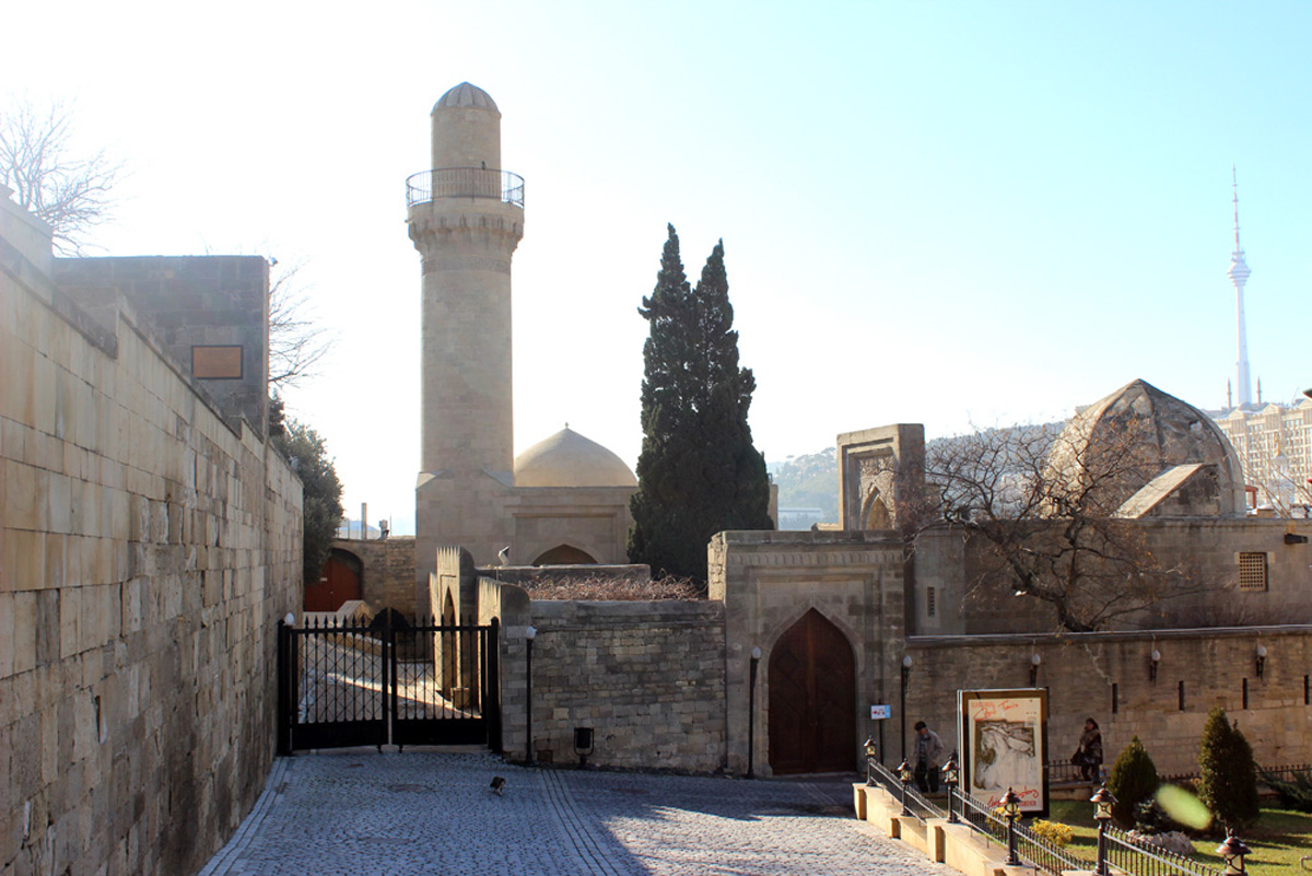 I Avropa Oyunlarına gələcək turistlər üçün: canlı tarix İçərişəhər (FOTO)