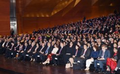 Prezident İlham Əliyev: AİB-in Azərbaycana ayırdığı vəsait xalqımız və ölkə iqtisadiyyatı üçün faydalı olacaq (ƏLAVƏ OLUNUB 2) (FOTO)