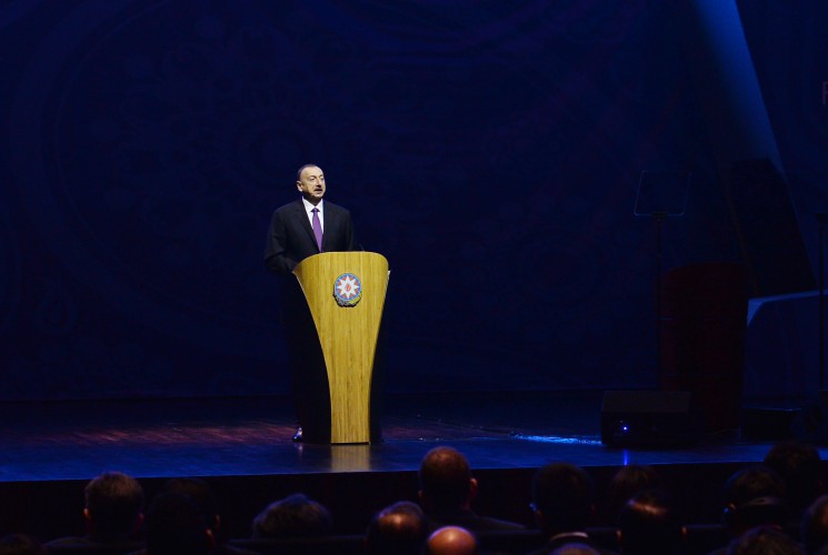 Prezident İlham Əliyev: AİB-in Azərbaycana ayırdığı vəsait xalqımız və ölkə iqtisadiyyatı üçün faydalı olacaq (ƏLAVƏ OLUNUB 2) (FOTO)