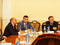 Azərbaycanın neft sənayesi tarixi və yeni neft strategiyası haqqında fransız dilində kitab nəşr olunub (FOTO)