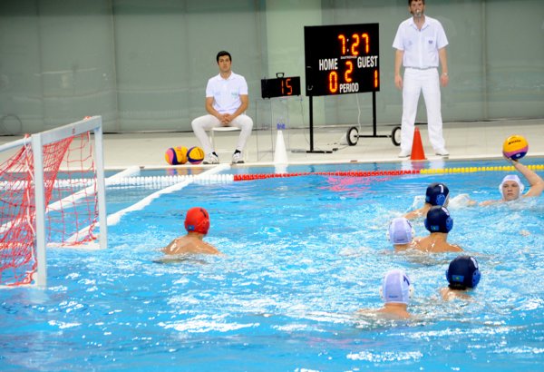 Bakıda su polosu üzrə beynəlxalq turnir keçirilir (FOTO)